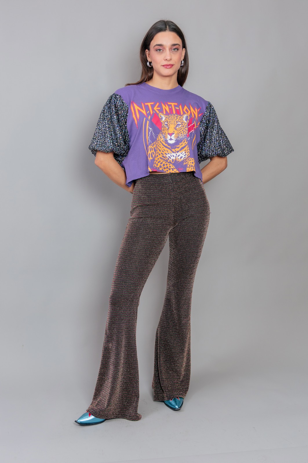 CALÇA FLARE CINTURA ALTA PRETA COM LUREX MULTICOLORIDO CALÇA FLARE CINTURA ALTA PRETA COM LUREX MULTICOLORIDO