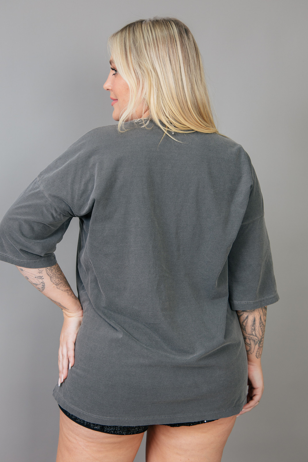 CAMISETA T-SHIRT OVERSIZED CHUMBO GLOWGIRL CAMISETA T-SHIRT OVERSIZED CHUMBO GLOWGIRL