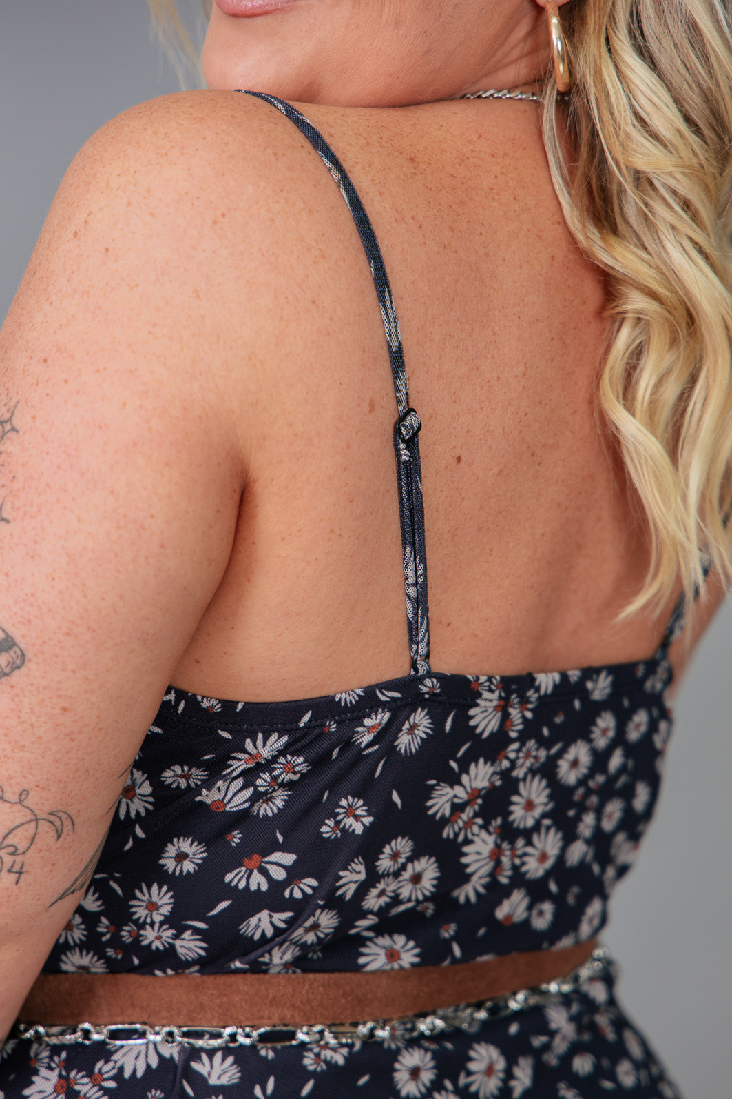 VESTIDO SLIP DRESS TULE FLORAL LIBERTY VESTIDO SLIP DRESS TULE FLORAL LIBERTY