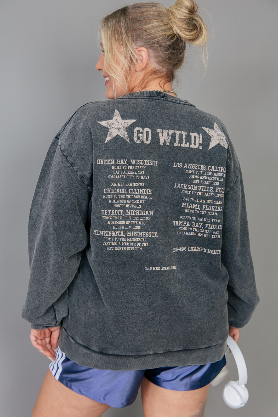 CASACO DE MOLETOM OVERSIZED PRETO MARMORIZADO WILDCATS