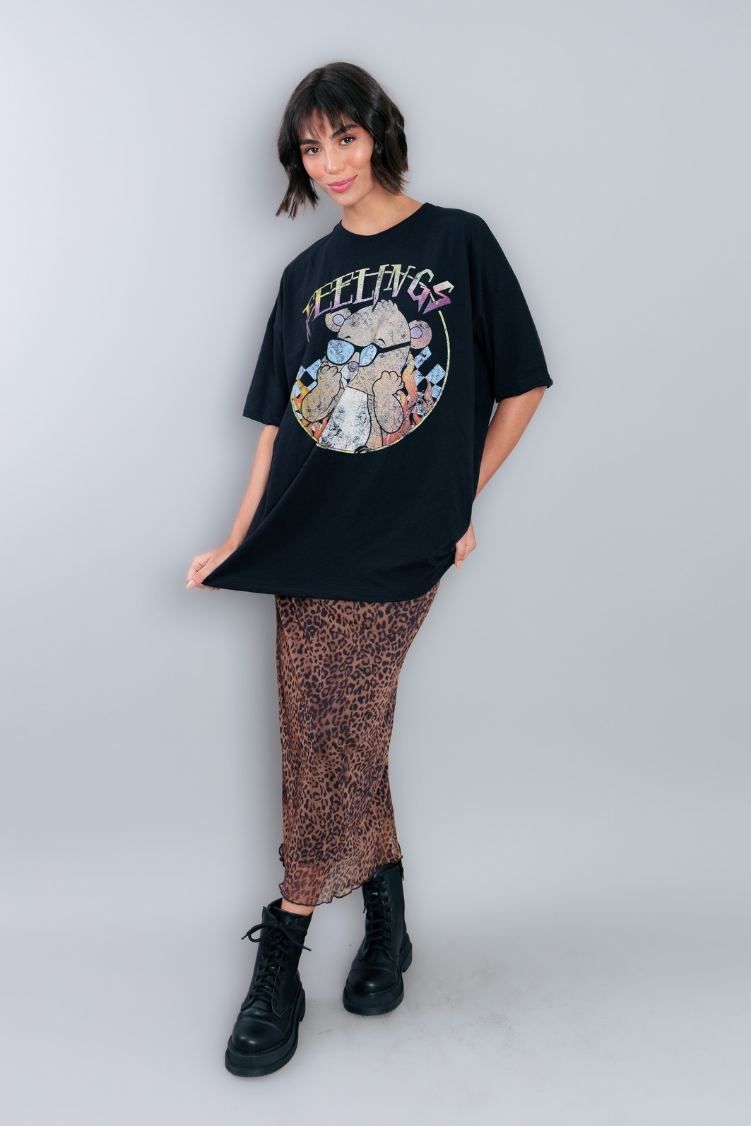 CAMISETA T-SHIRT OVERSIZED PRETA FEELINGS CAMISETA T-SHIRT OVERSIZED PRETA FEELINGS