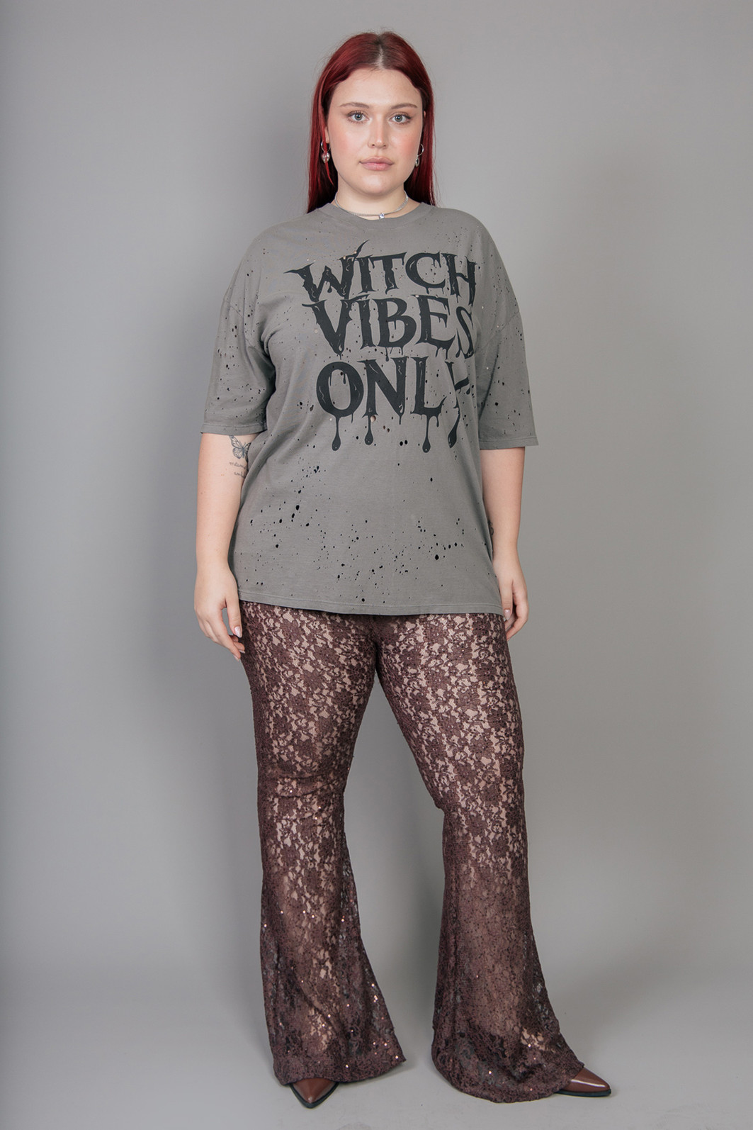 CAMISETA T-SHIRT VINTAGE CHUMBO COM EFEITO TRAÇA THE DISCO CAMISETA T-SHIRT VINTAGE CHUMBO COM EFEITO TRAÇA THE DISCO