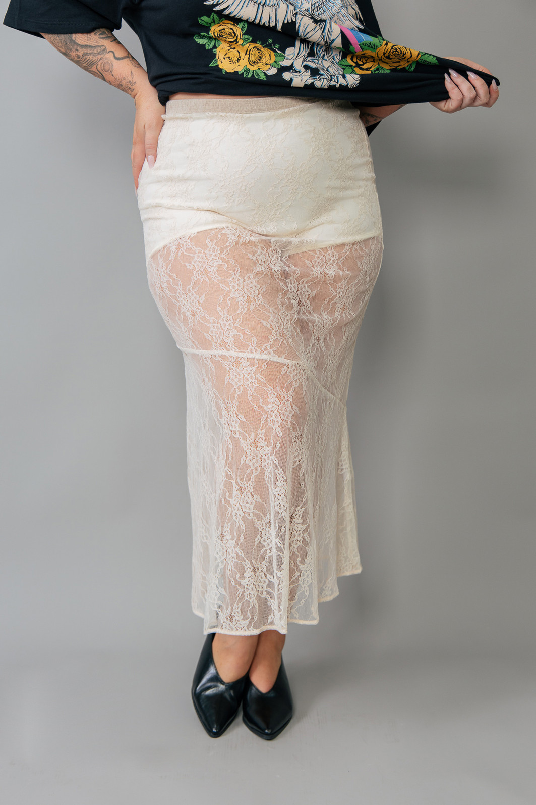 SAIA DE RENDA MIDI SEM FORRO OFF SAIA DE RENDA MIDI SEM FORRO OFF