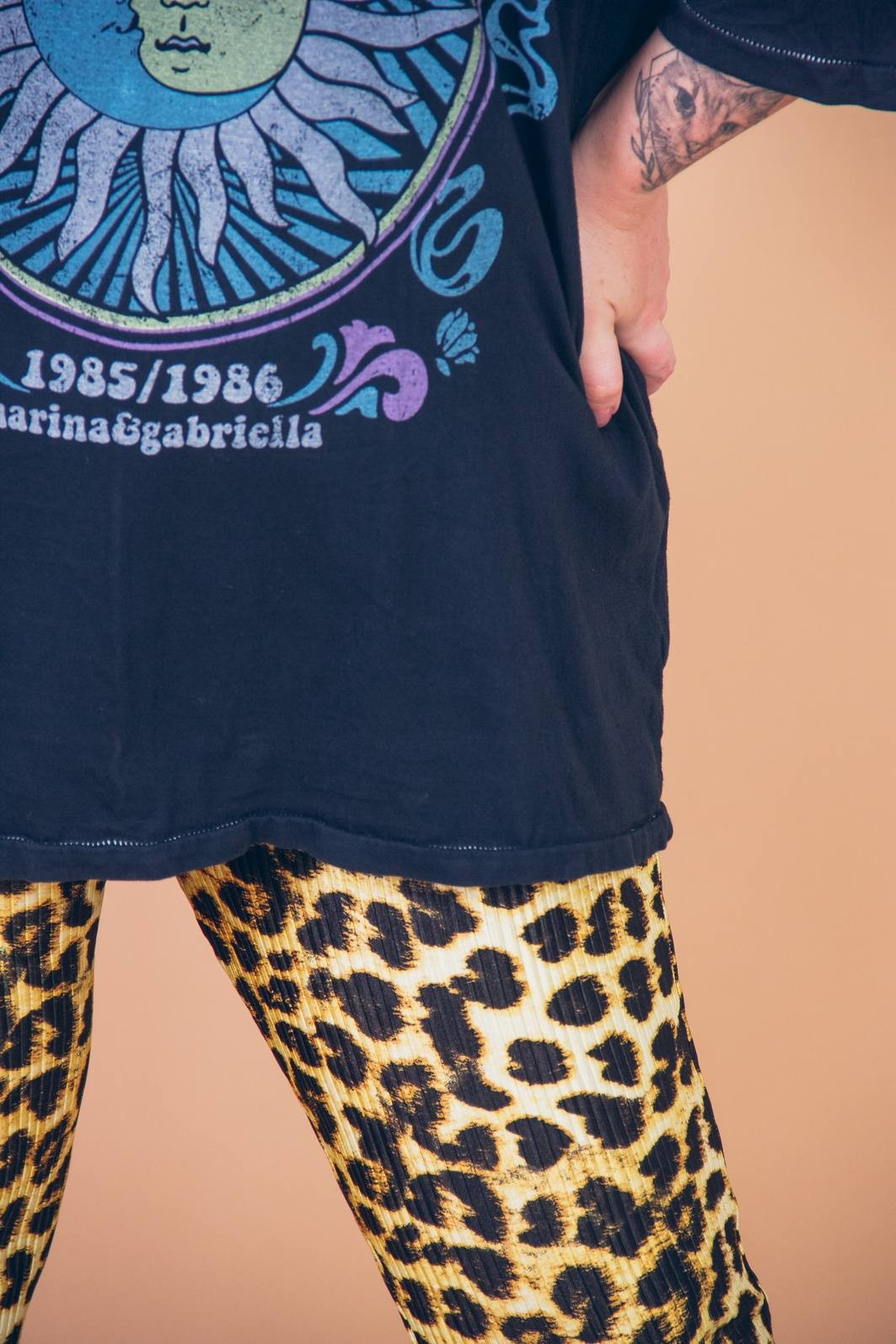 T-SHIRT OVERSIZED PRETA STAY DIVINE