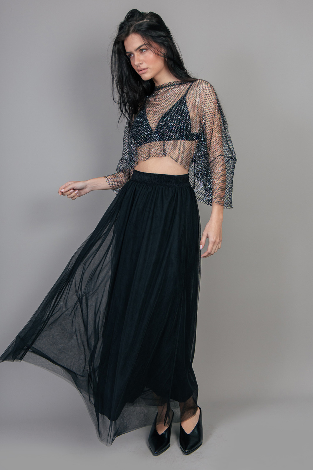 SAIA MIDI DE TULE PRETA COM FORRO SAIA MIDI DE TULE PRETA COM FORRO