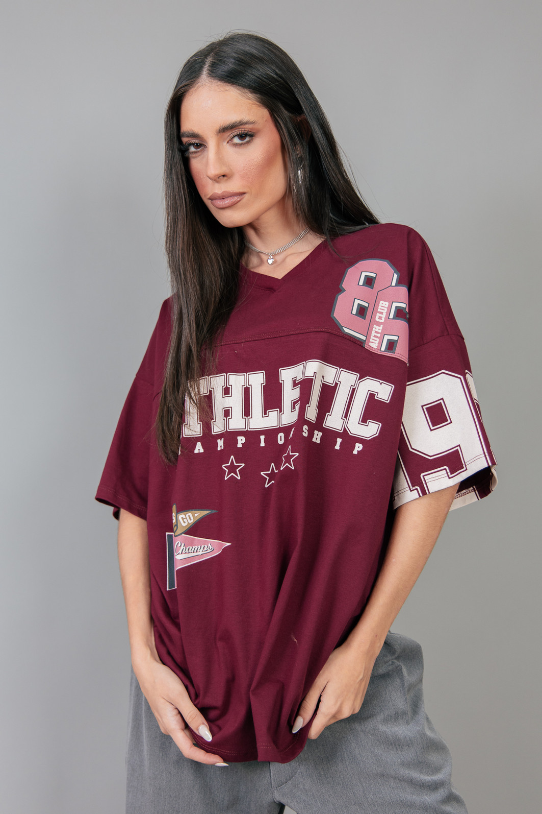CAMISETA T-SHIRT OVERSIZED BORDÔ DECOTE V ATHLETIC