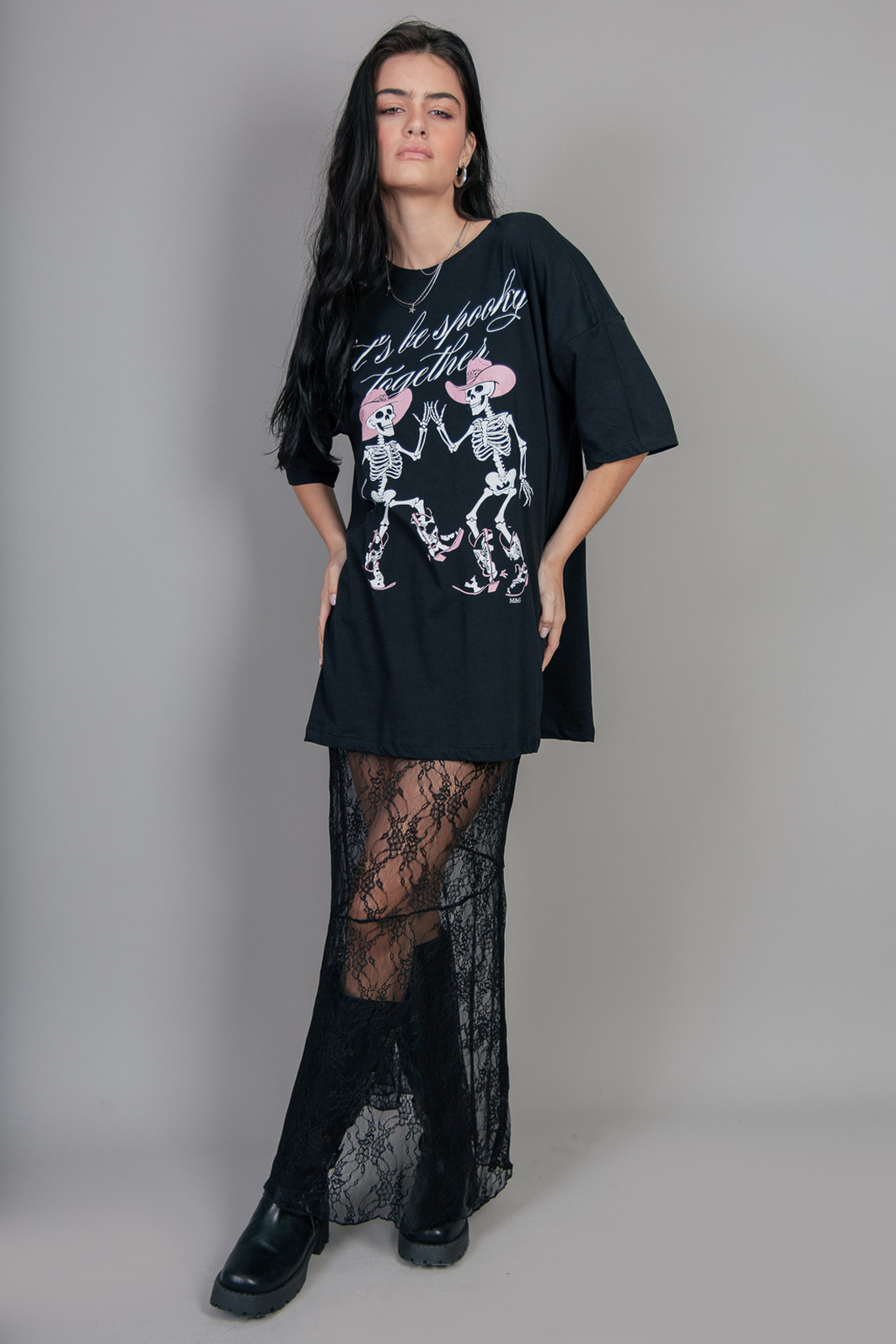 CAMISETA T-SHIRT OVERSIZED PRETA SPOOKY CAMISETA T-SHIRT OVERSIZED PRETA SPOOKY