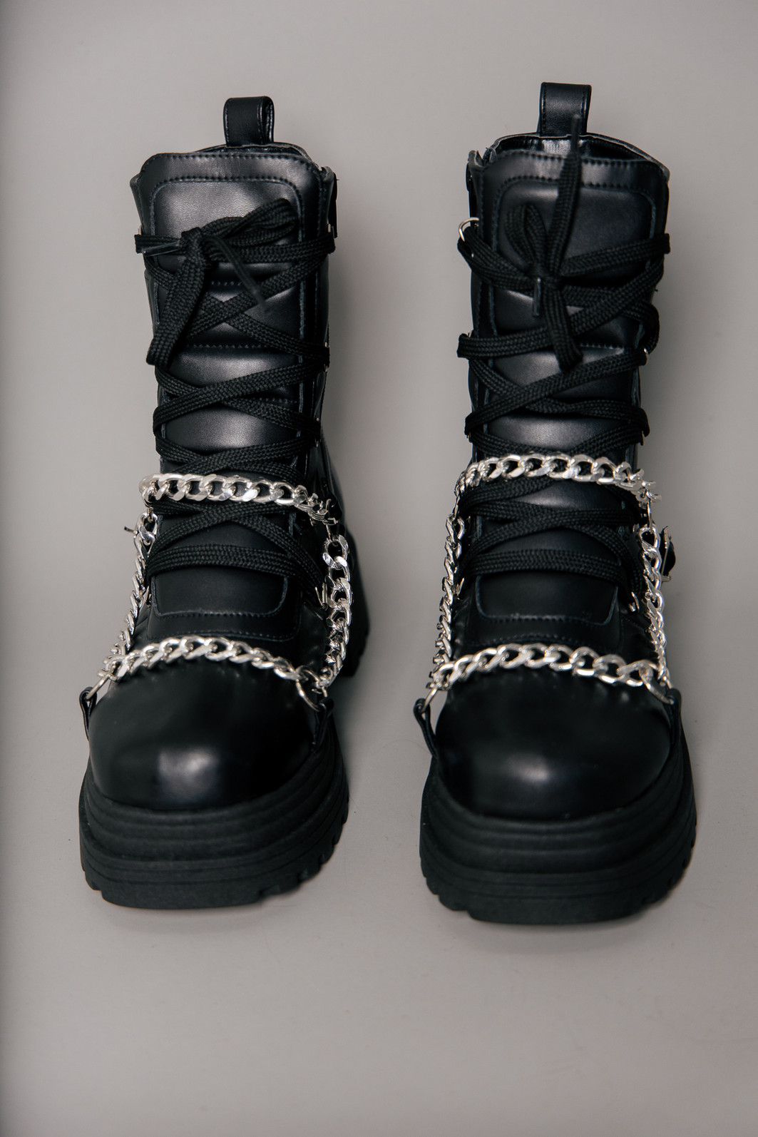 COTURNO COM FIVELAS E CORRENTES