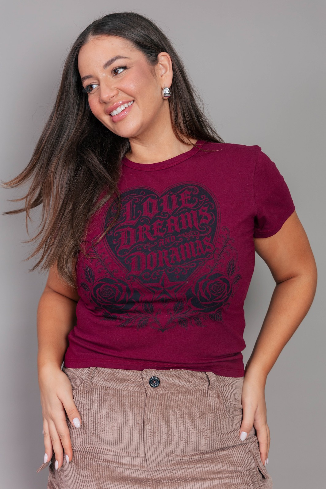 CAMISETA BABYLOOK VERMELHA LOVE DREAMS CAMISETA BABYLOOK VERMELHA LOVE DREAMS
