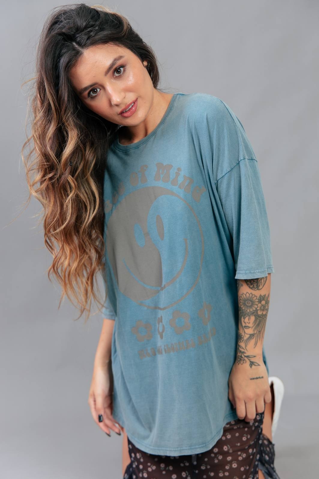 T-SHIRT OVERSIZED AZUL MARMORIZADO PEACE OF MIND T-SHIRT OVERSIZED AZUL MARMORIZADO PEACE OF MIND
