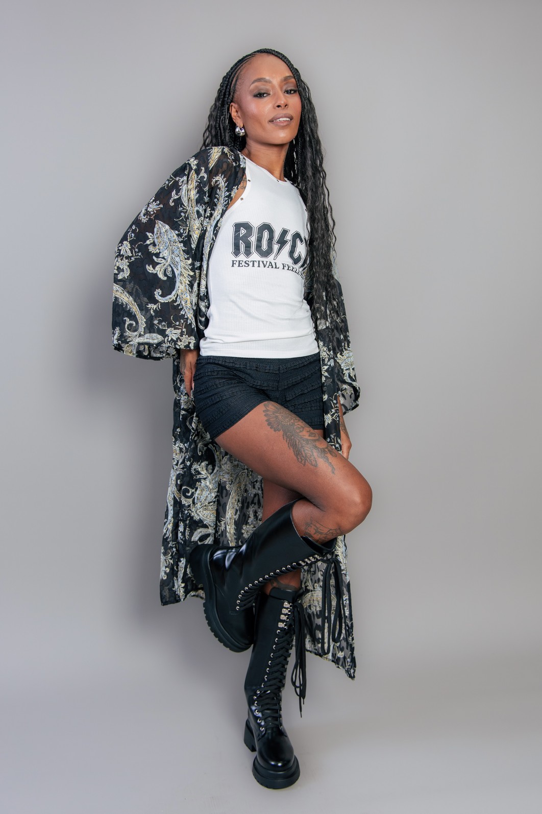 KIMONO EM TECIDO DEVORÊ ESTAMPADO PAISLEY KIMONO EM TECIDO DEVORÊ ESTAMPADO PAISLEY