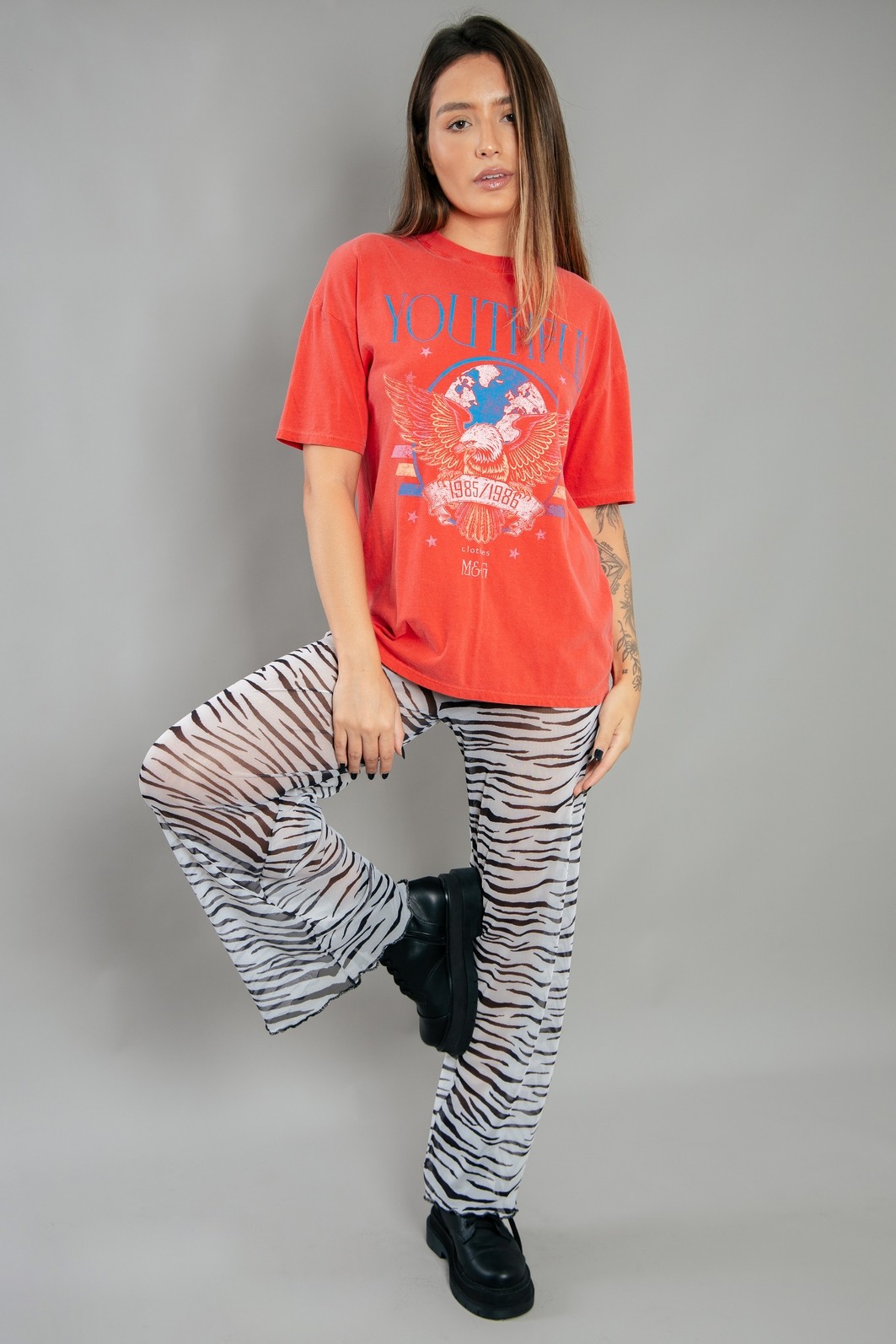 CAMISETA  T-SHIRT VINTAGE VERMELHA YOUTHFUL