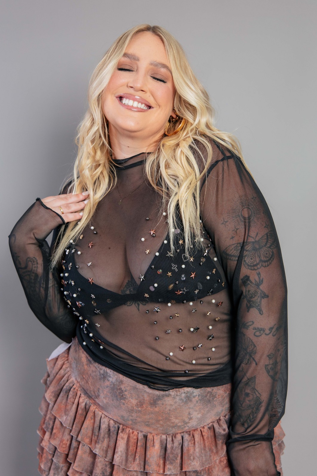 BLUSA MANGA LONGA DE TULE PRETO COM PEDRARIAS BLUSA MANGA LONGA DE TULE PRETO COM PEDRARIAS