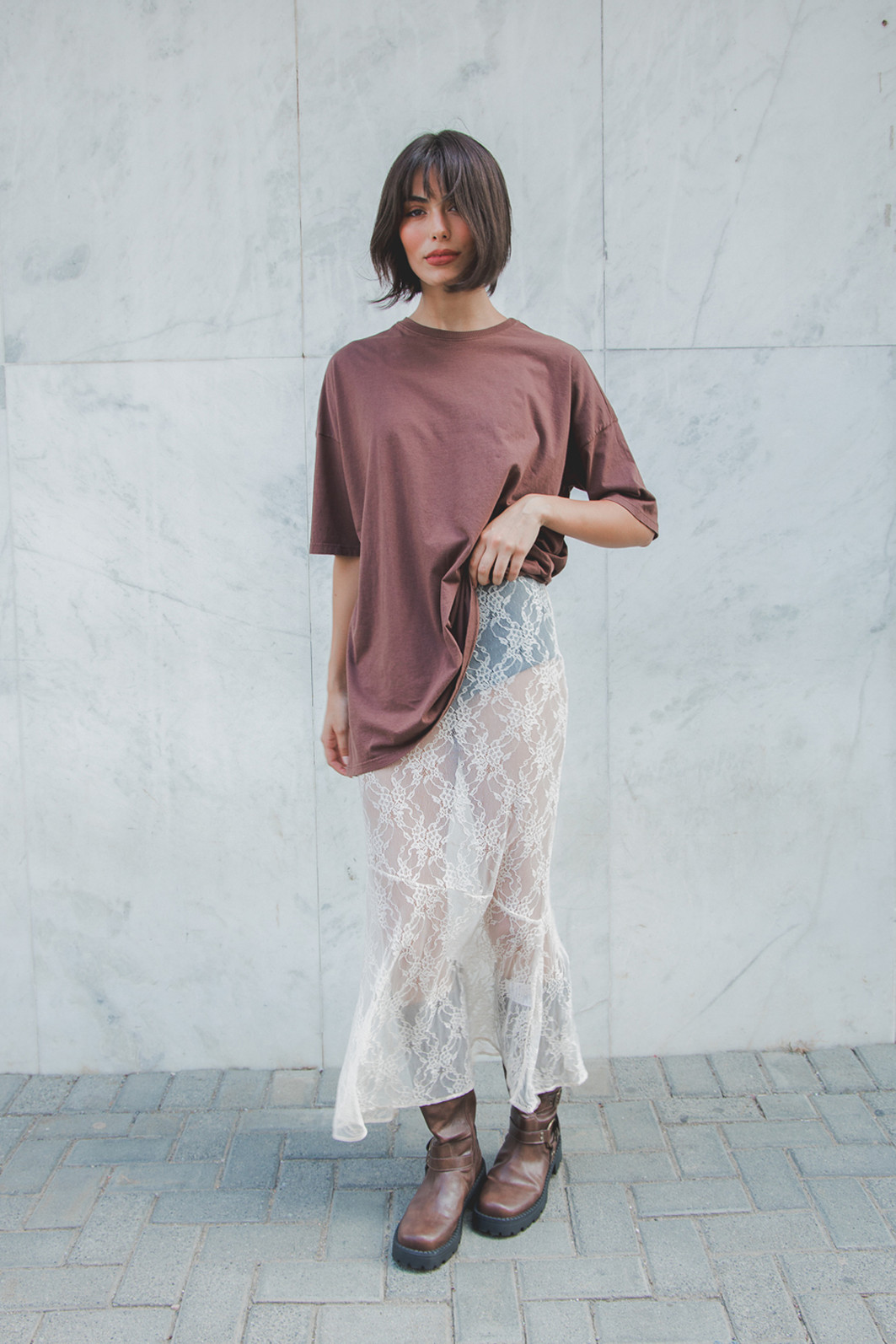 SAIA DE RENDA MIDI SEM FORRO OFF