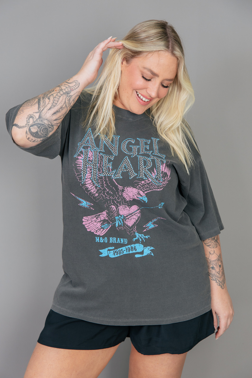 CAMISETA T-SHIRT VINTAGE CHUMBO ANGEL HEART COM APLIQUE