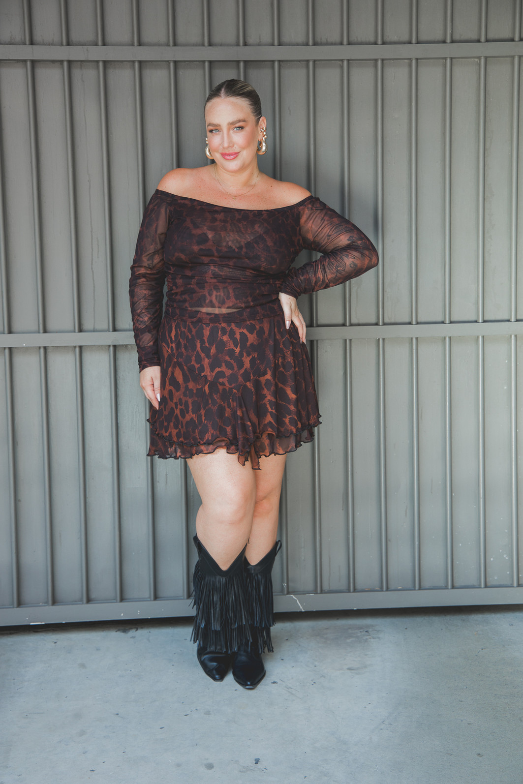 SHORT SAIA DE TULE ONCINHA