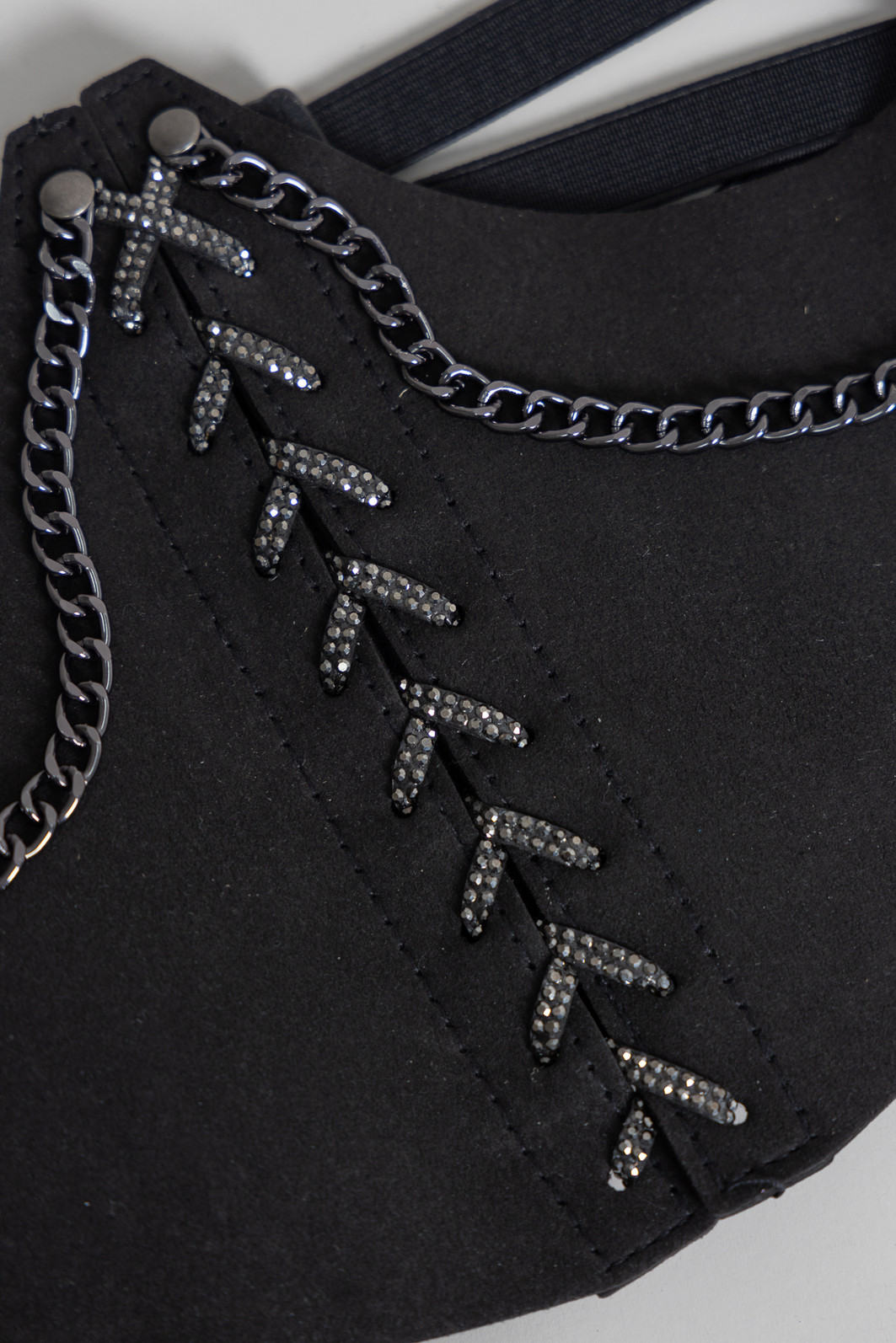 CORSET PRETO COM CORRENTES CORSET PRETO COM CORRENTES