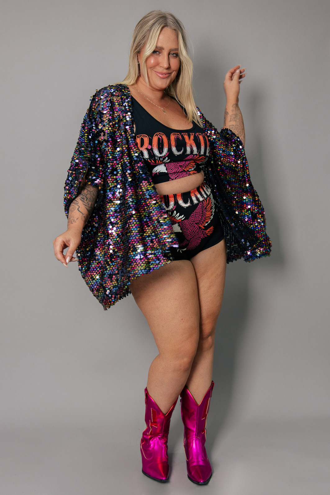 KIMONO DE PAETÊ MULTICOLOR KIMONO DE PAETÊ MULTICOLOR