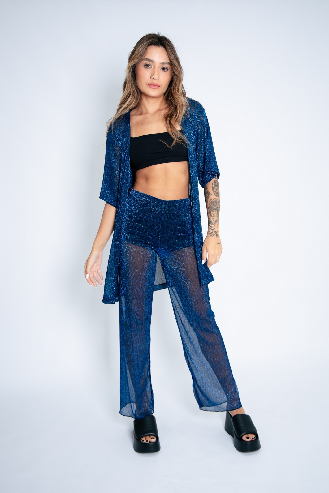 CALÇA LUREX BRILHO AZUL COM FORRO CALÇA LUREX BRILHO AZUL COM FORRO