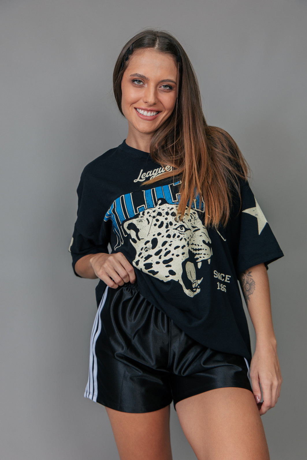 BERMUDA SPORT PRETA COM LISTRAS BERMUDA SPORT PRETA COM LISTRAS