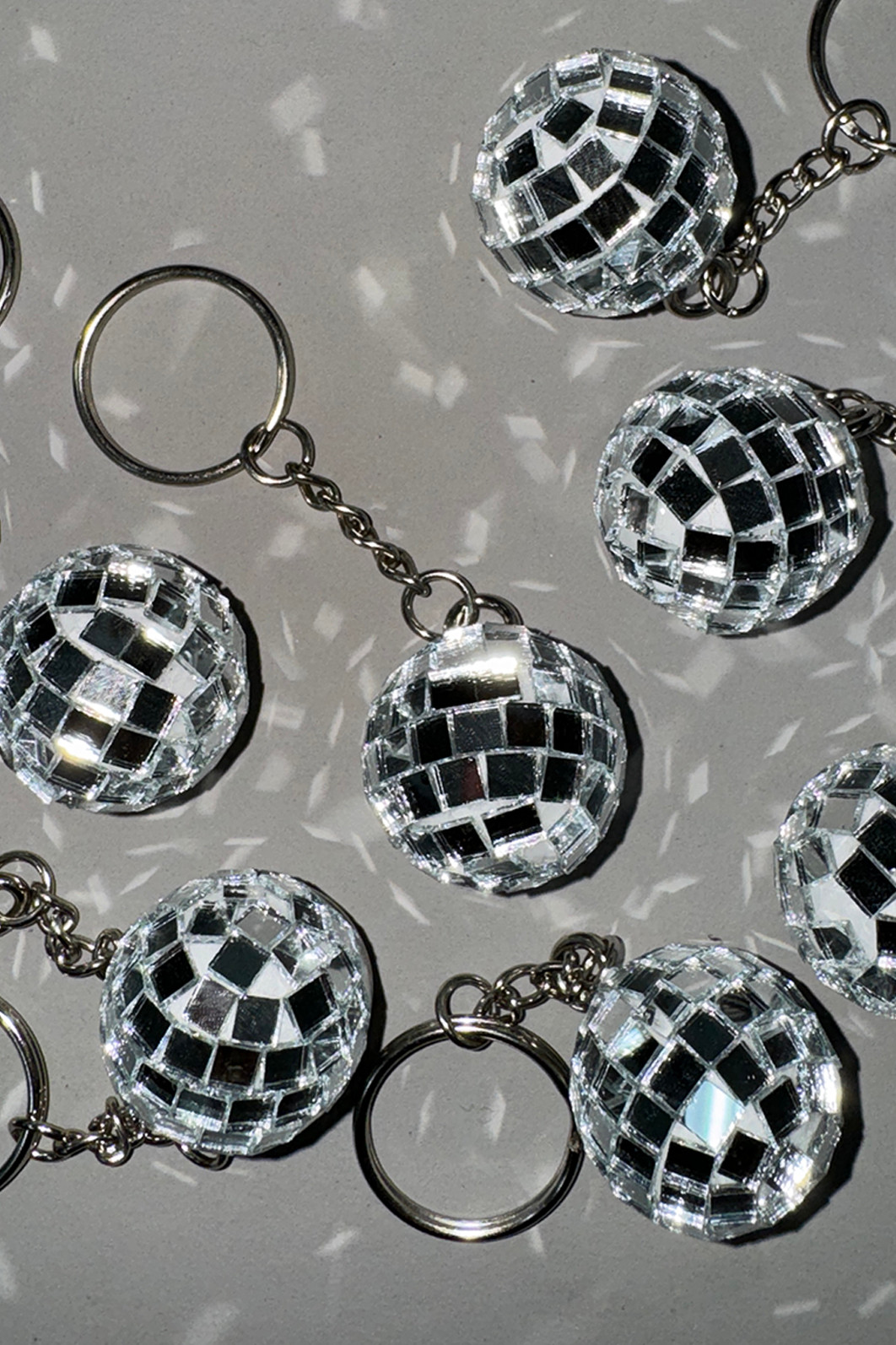 CHAVEIRO GLOBO DE ESPELHOS