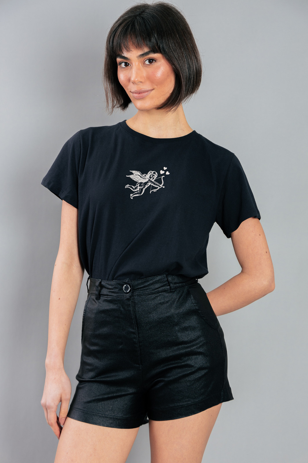 SHORT HOT PANT RESINADO PRETO