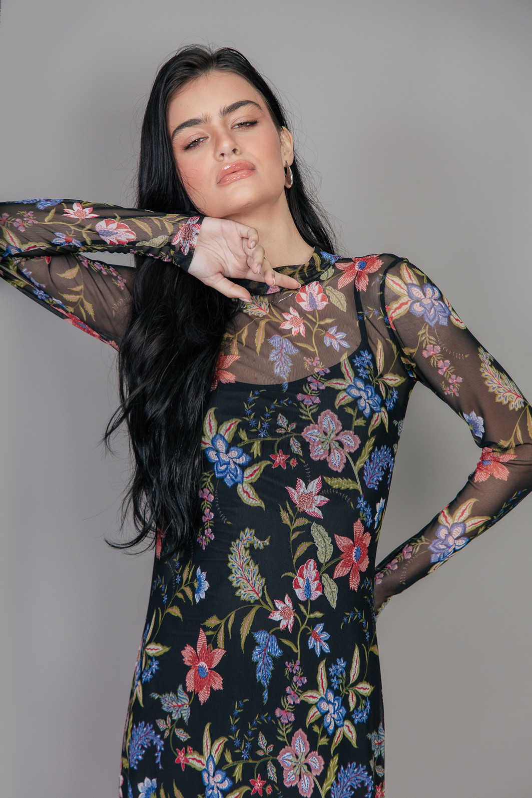 VESTIDO LONGO MANGA LONGA DE TULE ESTAMPADO FLORAL VESTIDO LONGO MANGA LONGA DE TULE ESTAMPADO FLORAL