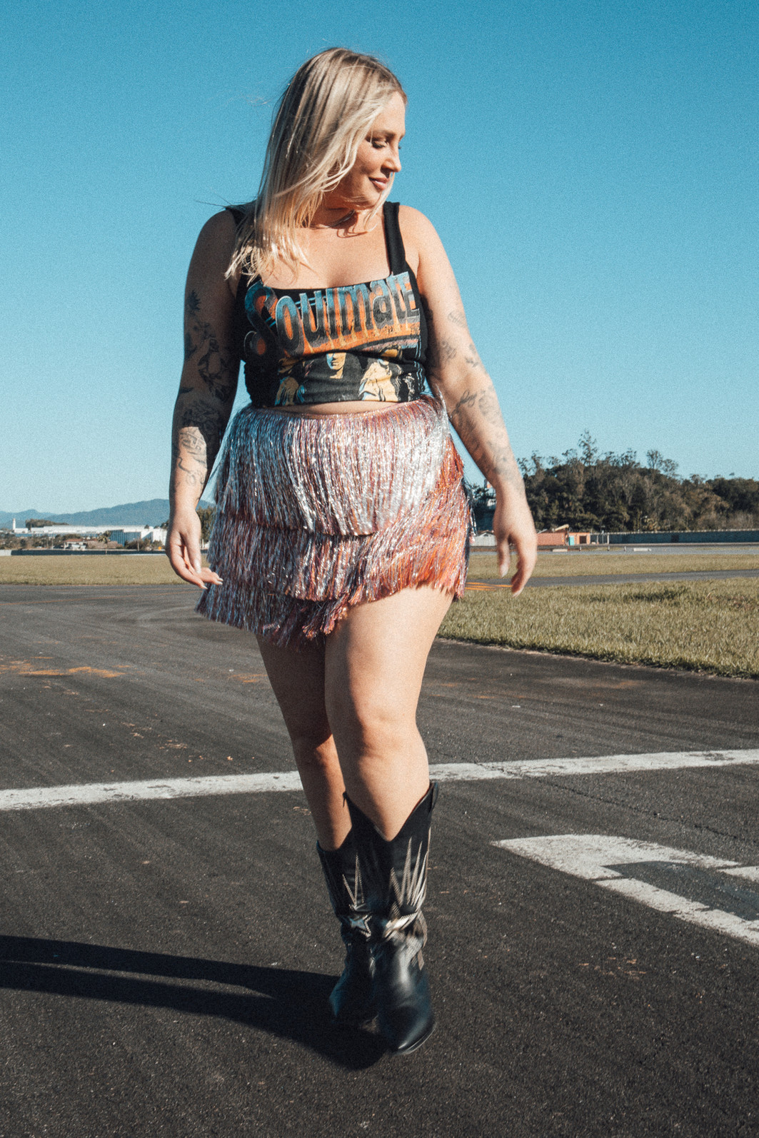 SHORT SAIA COM FRANJAS MULTICOLOR