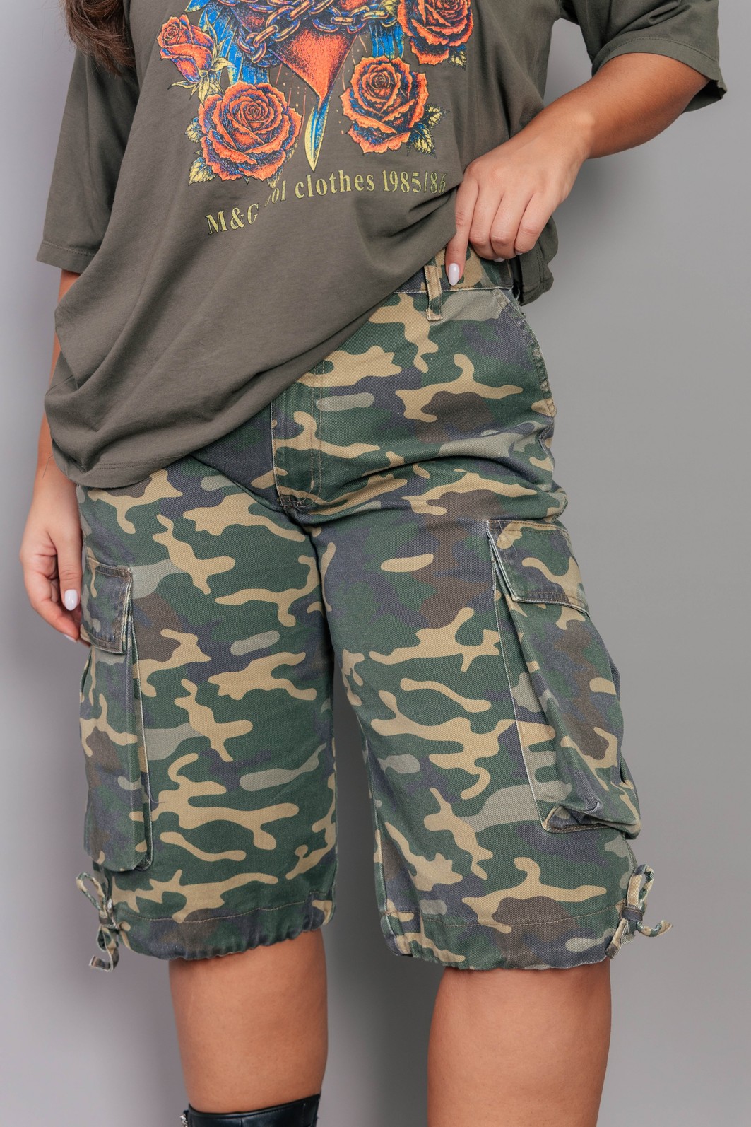 BERMUDA CARGO MILITAR CINTURA MÉDIA CAMUFLADA BERMUDA CARGO MILITAR CINTURA MÉDIA CAMUFLADA