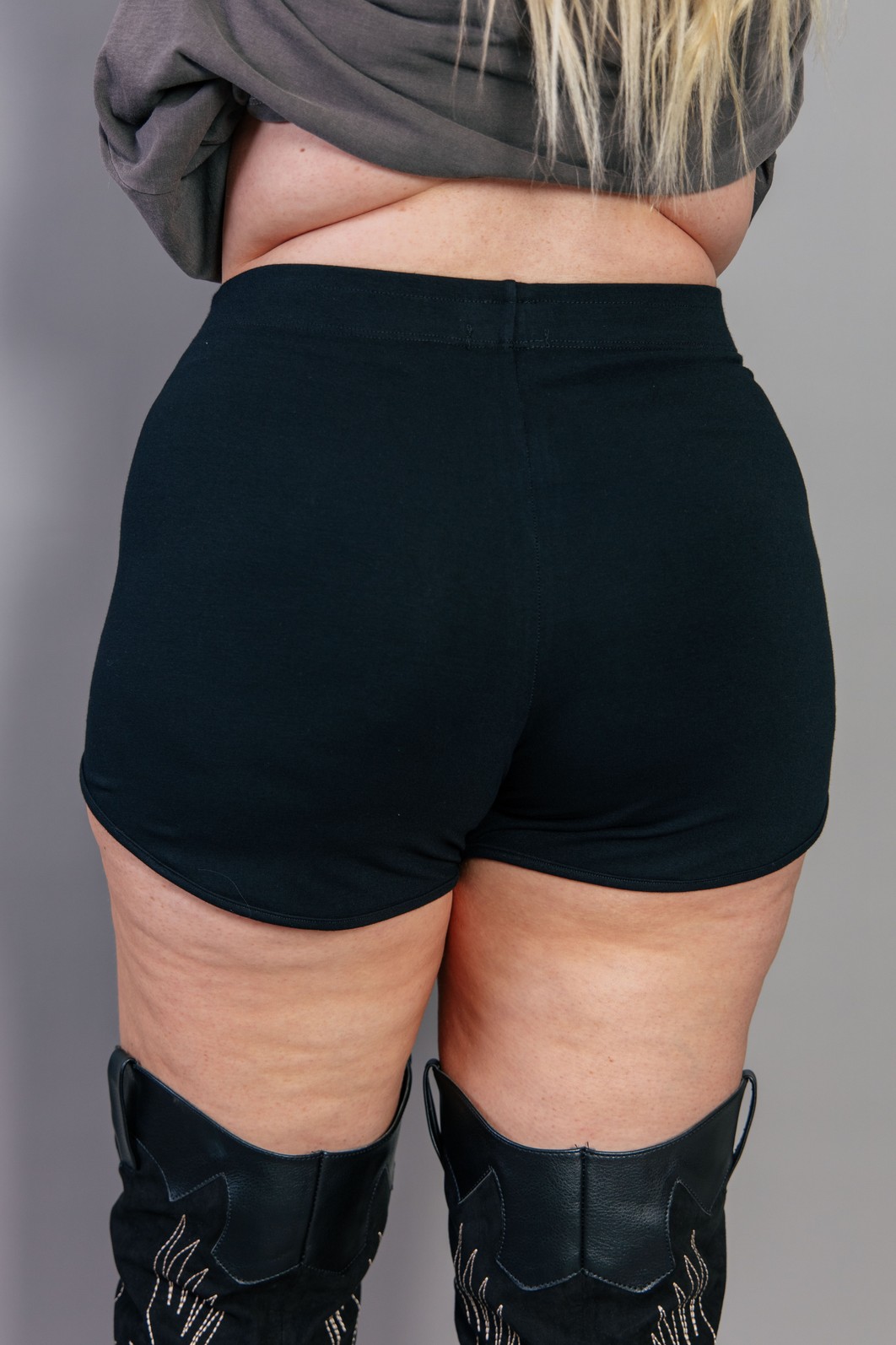 SHORT MINI HOT PANT PRETO BÁSICO