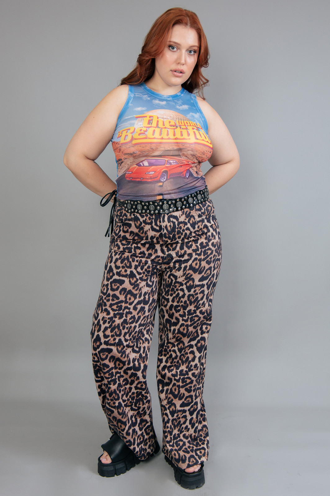 BLUSA REGATA DE TULE ESTAMPADA THE WORLD