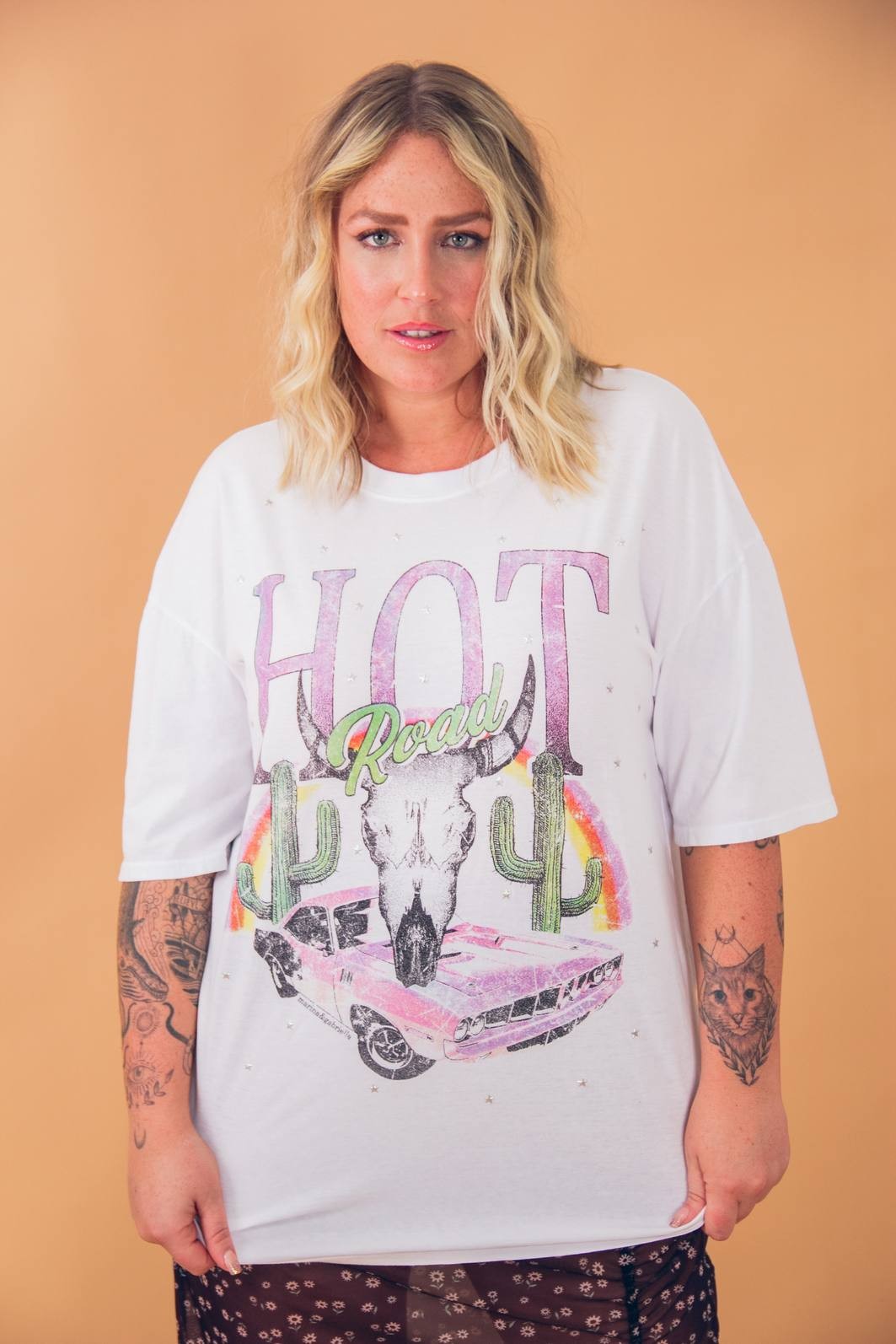 CAMISETA T-SHIRT VINTAGE BRANCA HOT ROAD