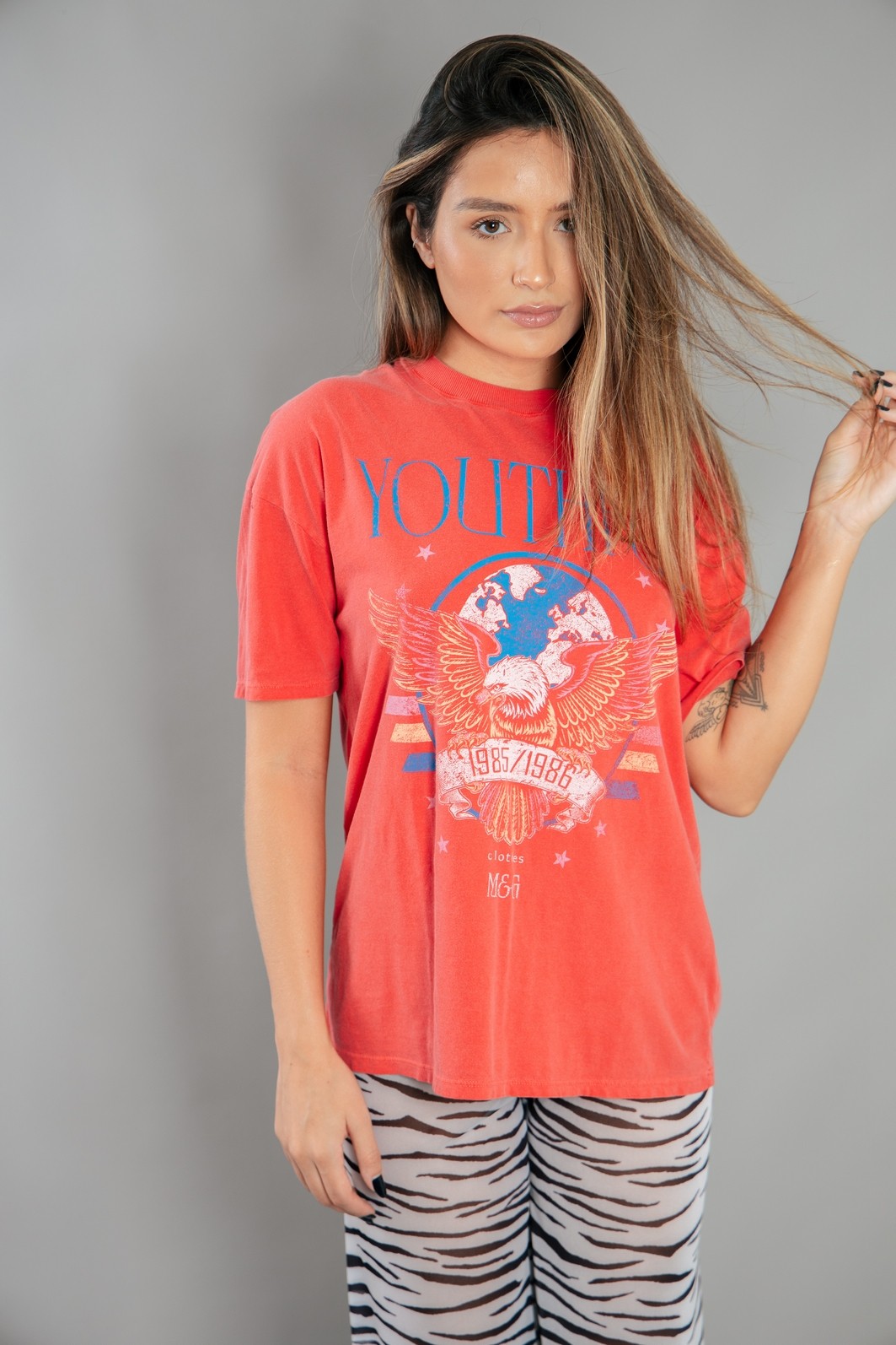 CAMISETA  T-SHIRT VINTAGE VERMELHA YOUTHFUL
