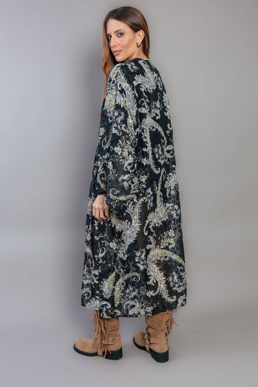 KIMONO EM TECIDO DEVORÊ ESTAMPADO PAISLEY KIMONO EM TECIDO DEVORÊ ESTAMPADO PAISLEY