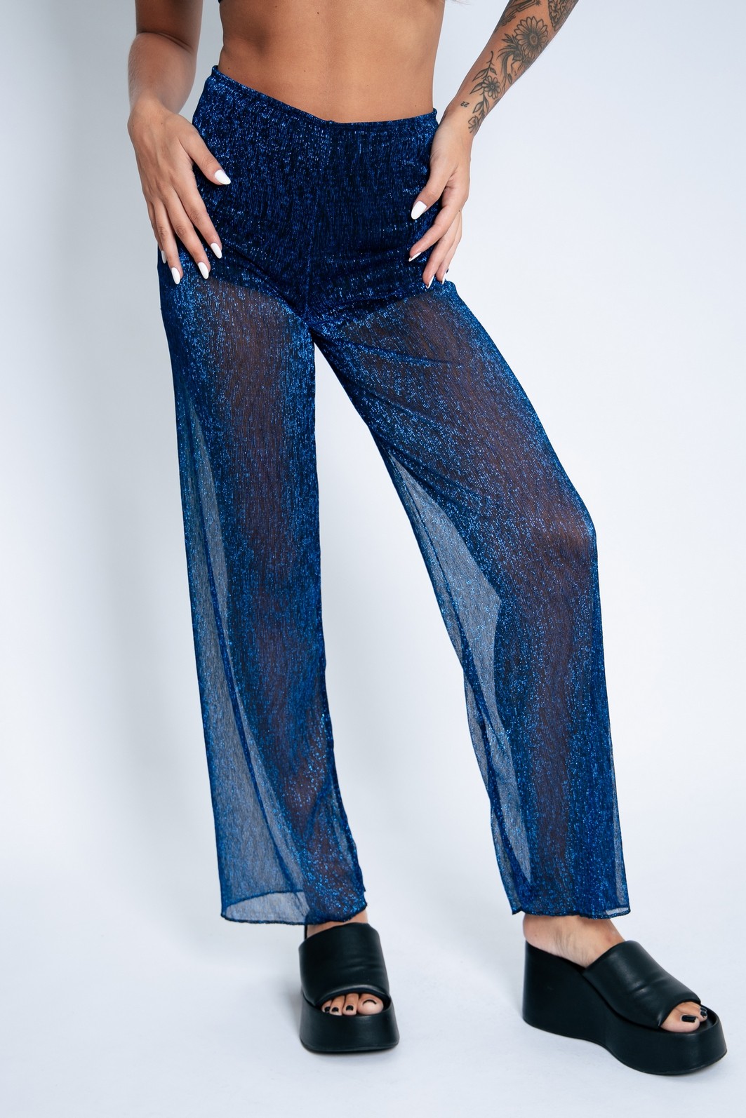 CALÇA LUREX BRILHO AZUL COM FORRO CALÇA LUREX BRILHO AZUL COM FORRO