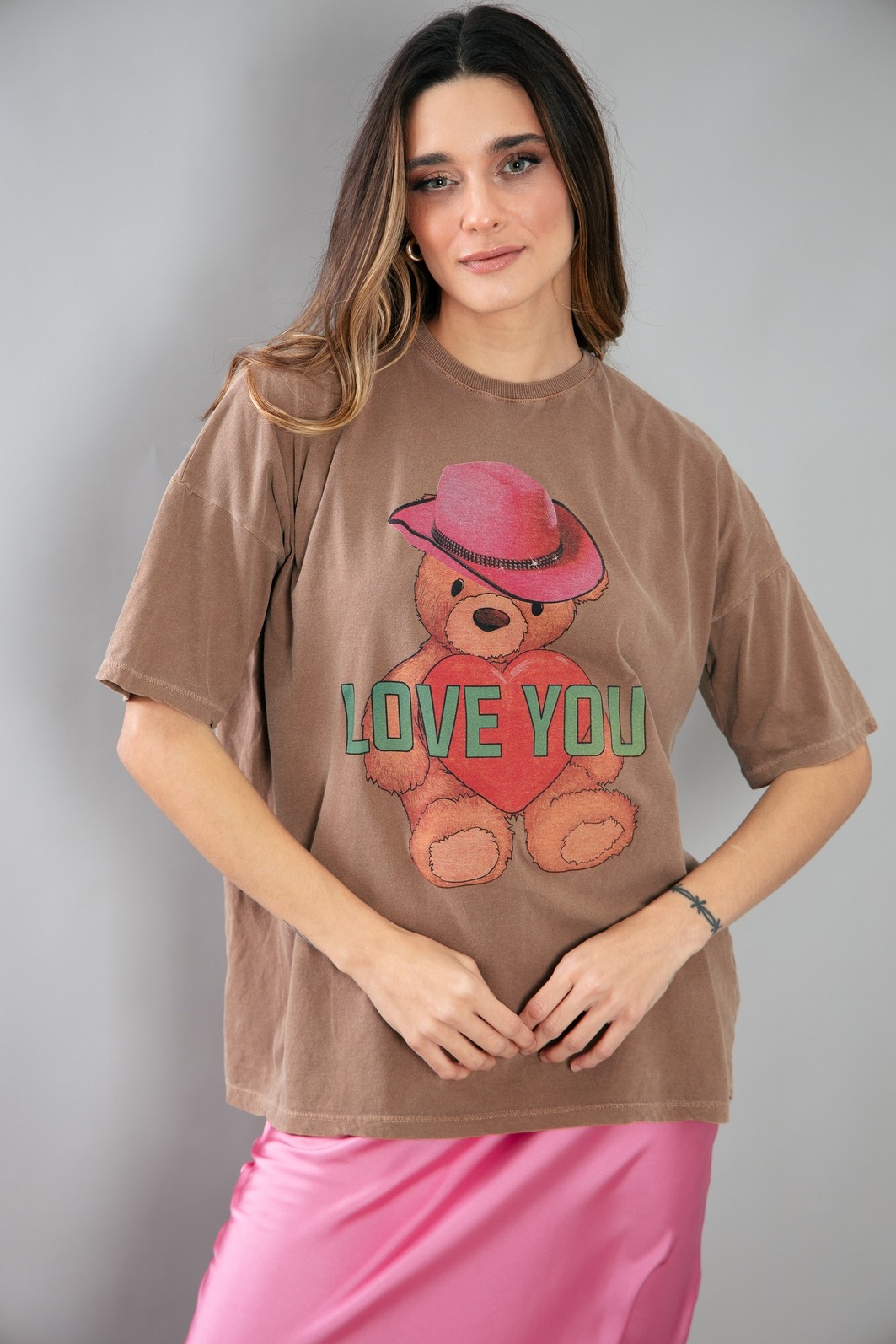 CAMISETA T-SHIRT OVERSIZED MARROM LOVE YOU CAMISETA T-SHIRT OVERSIZED MARROM LOVE YOU