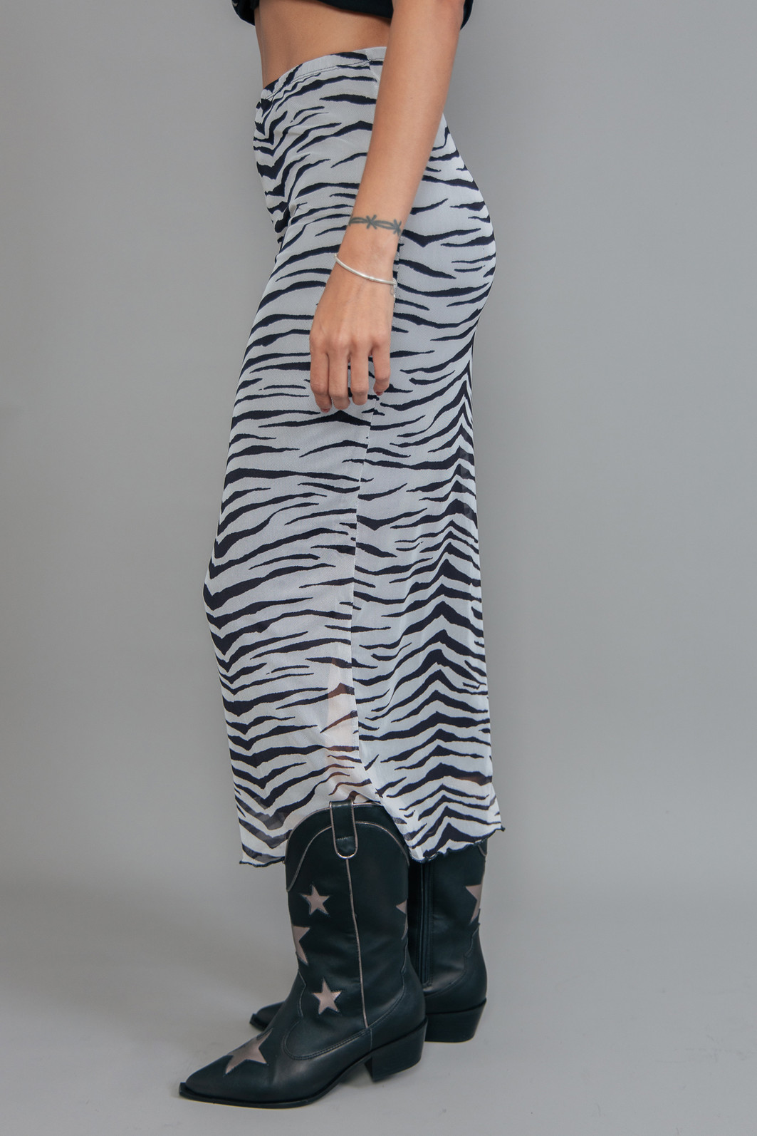 SAIA MIDI TULE COM FORRO ESTAMPA TIGRE