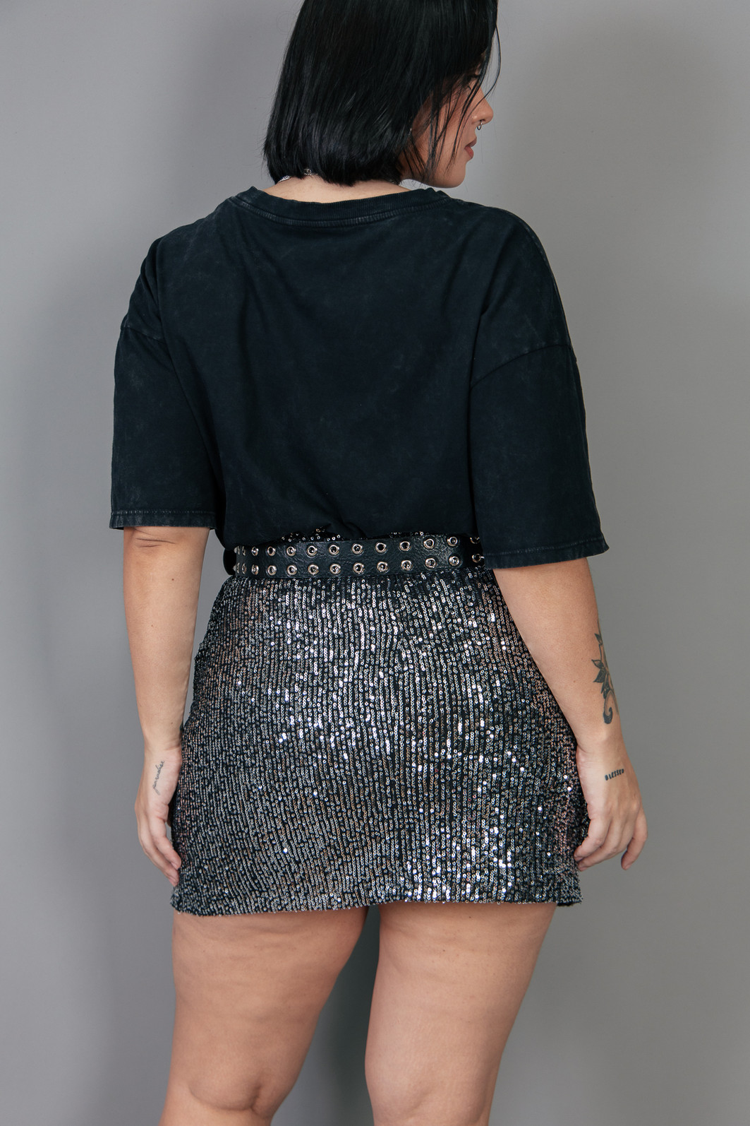 T-SHIRT VINTAGE DECOTE V BÁSICA ESTONADA