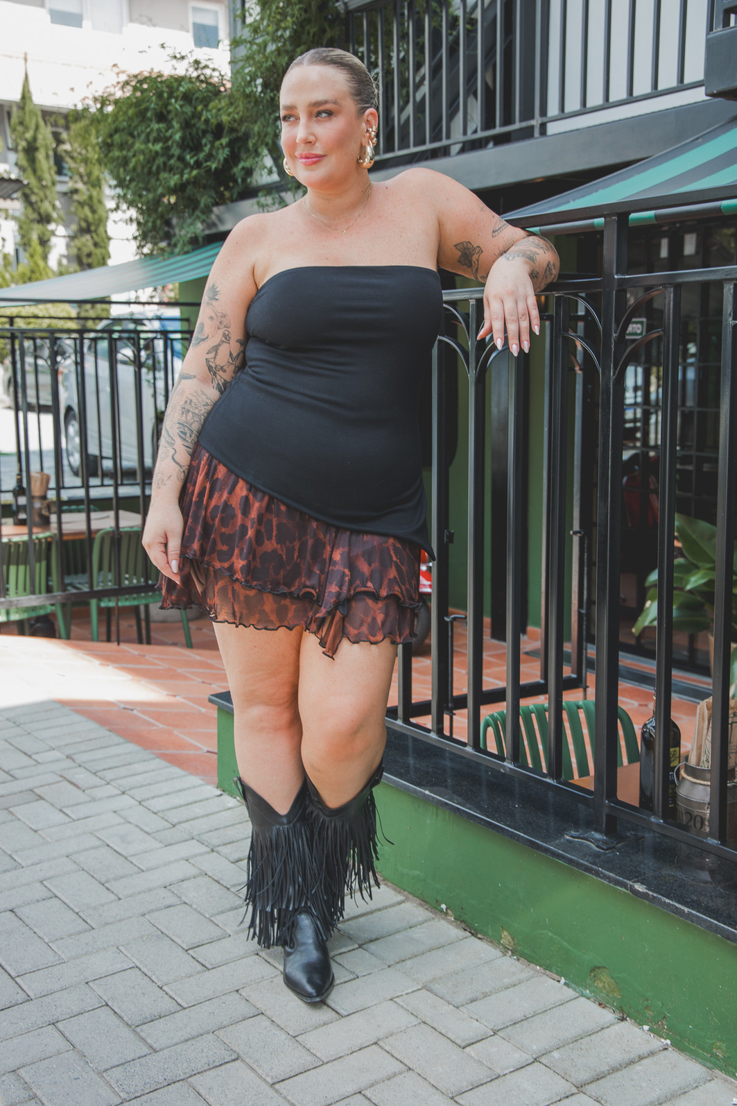 SHORT SAIA DE TULE ONCINHA