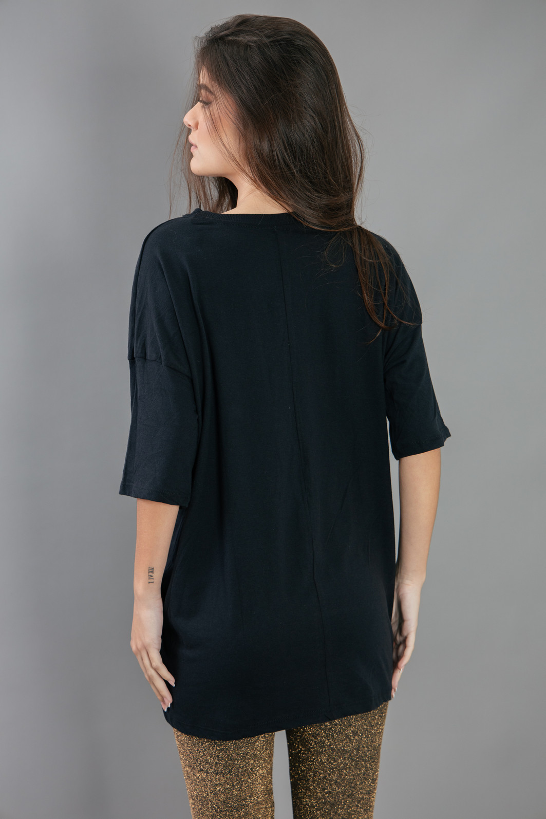 CAMISETA T-SHIRT OVERSIZED PRETA BÁSICA CAMISETA T-SHIRT OVERSIZED PRETA BÁSICA