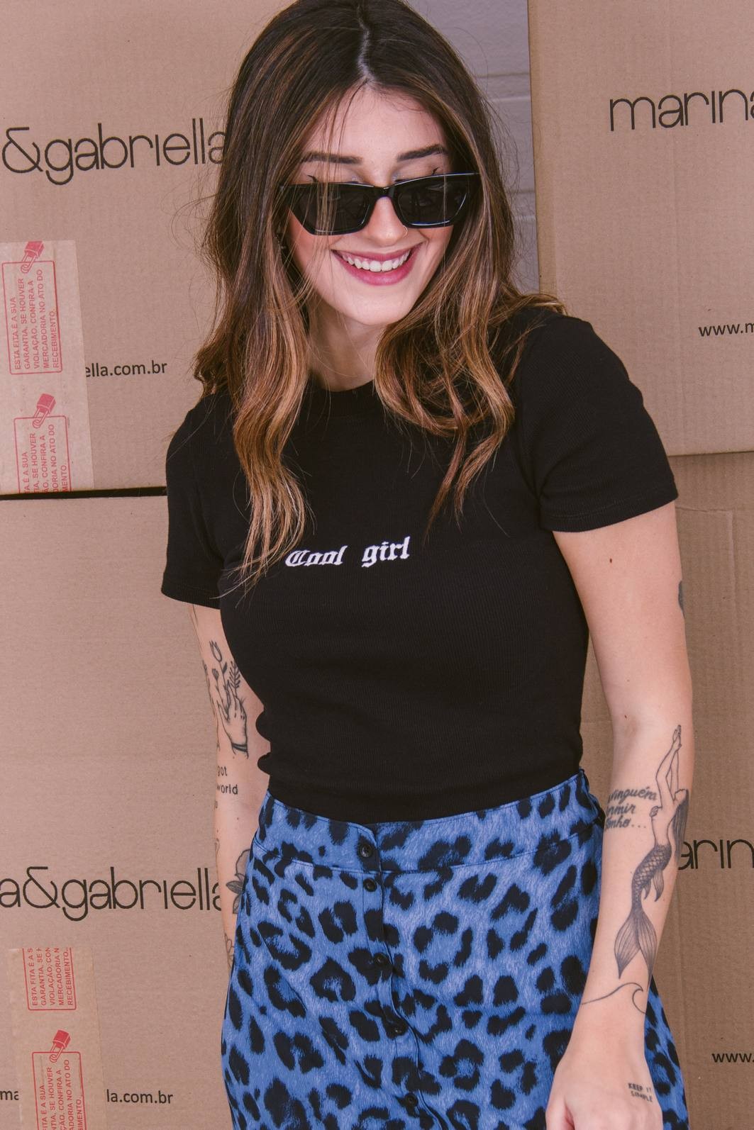 BLUSA CANELADA PRETA COM BORDADO COOL GIRL BLUSA CANELADA PRETA COM BORDADO COOL GIRL