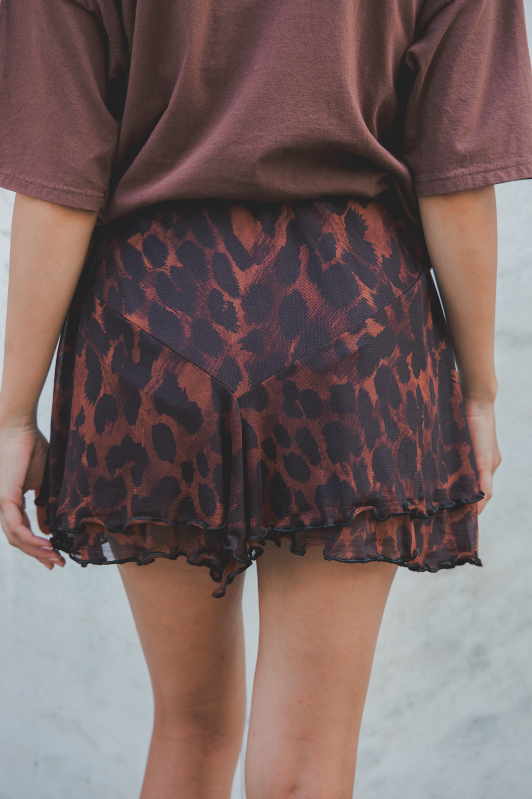 SHORT SAIA DE TULE ONCINHA