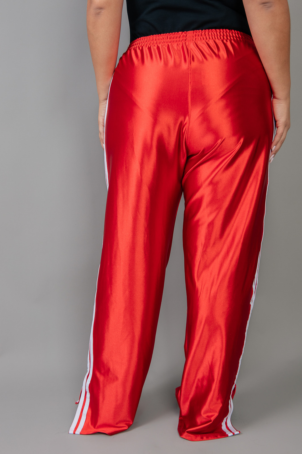 CALÇA SPORT VERMELHA COM LISTRAS CALÇA SPORT VERMELHA COM LISTRAS