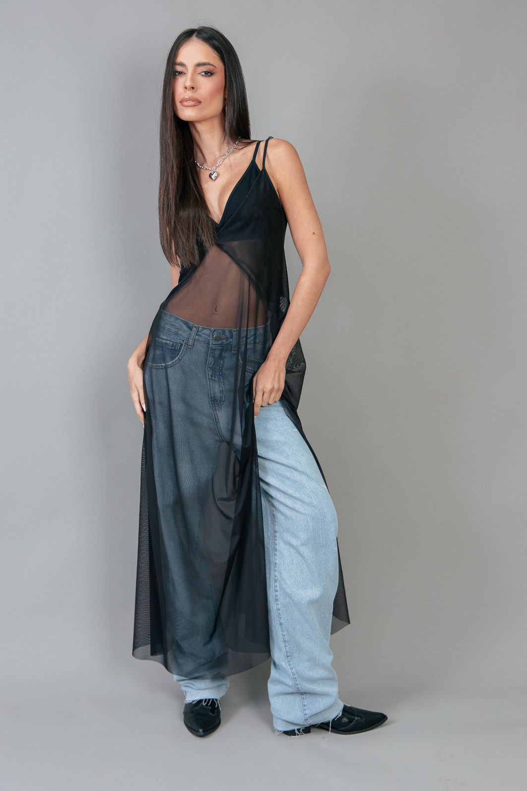 VESTIDO DE TULE TRANSPARENTE PRETO VESTIDO DE TULE TRANSPARENTE PRETO