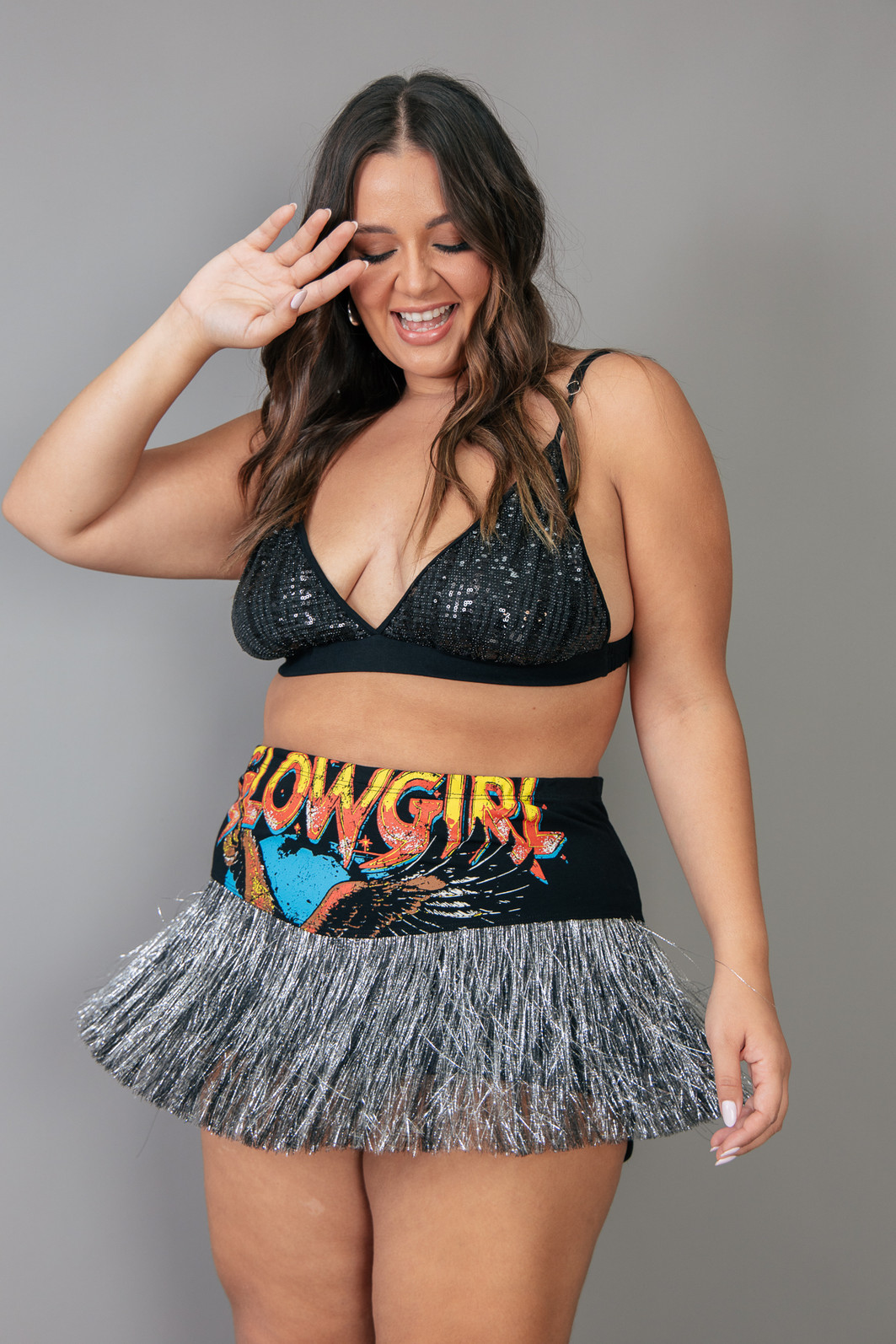 SHORT MINI HOT PANT DE COTTON PRETO COM FRANJAS GLOWGIRL SHORT MINI HOT PANT DE COTTON PRETO COM FRANJAS GLOWGIRL