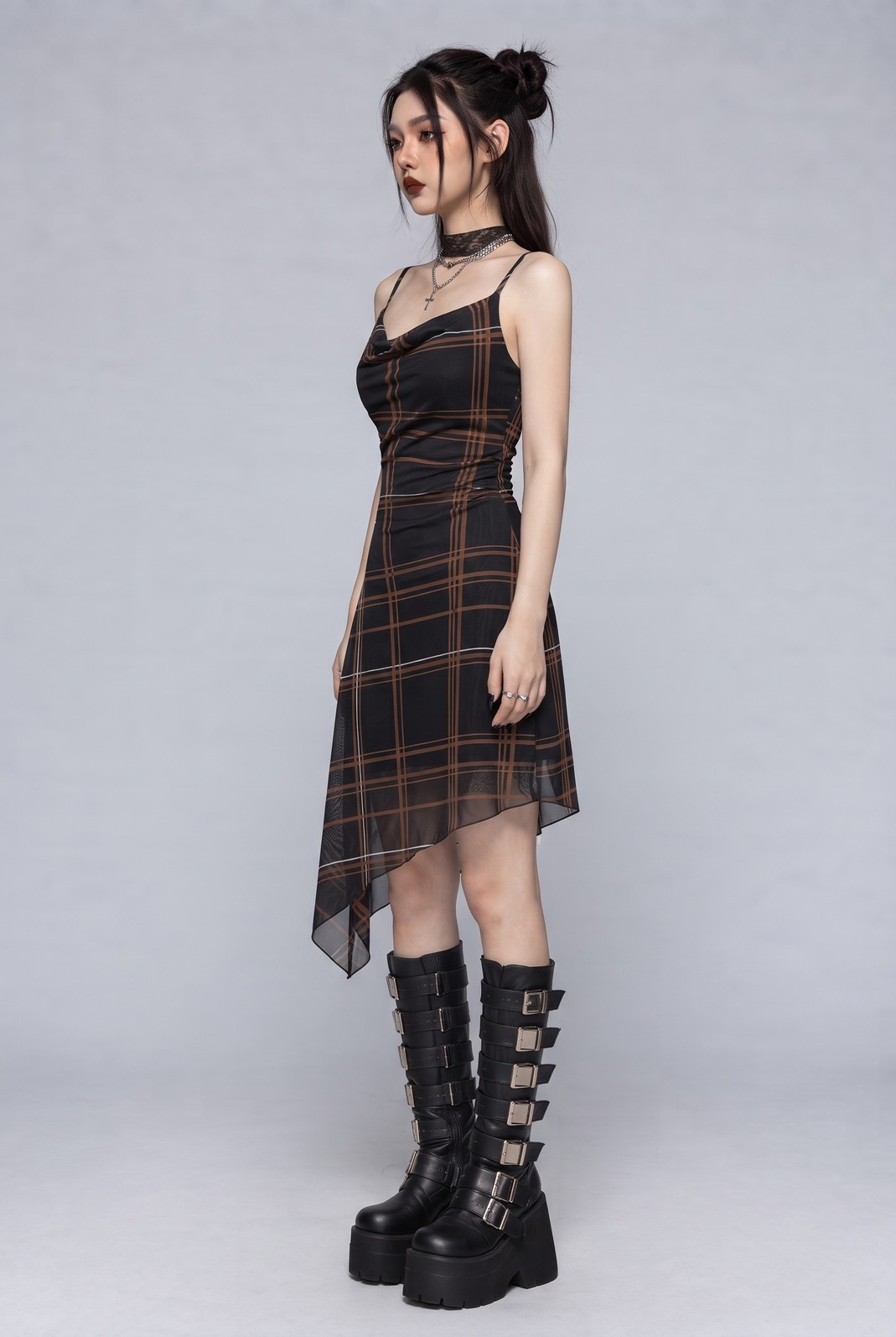 VESTIDO ASSIMETRICO DE TULE XADREZ VESTIDO ASSIMETRICO DE TULE XADREZ