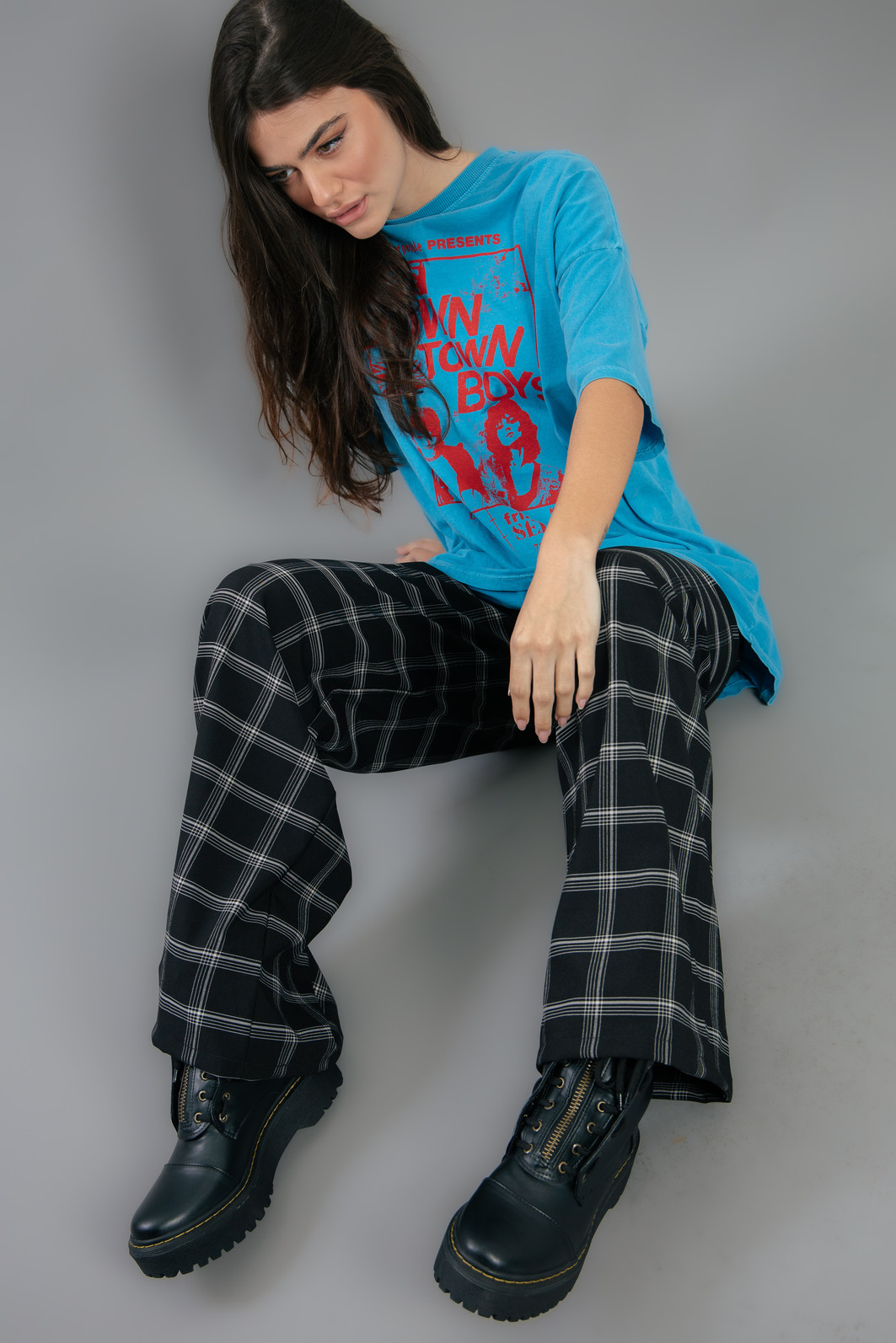 CALÇA ALFAIATARIA XADREZ COM ELÁSTICO NA CINTURA CALÇA ALFAIATARIA XADREZ COM ELÁSTICO NA CINTURA