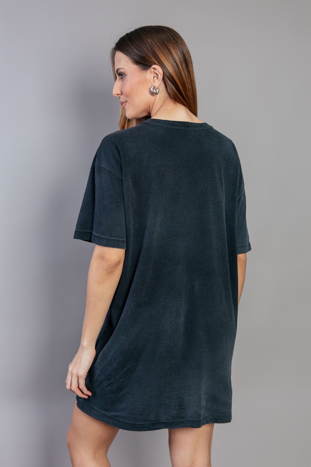 VESTIDO CAMISETÃO PRETO COM APLIQUES FOREVER VESTIDO CAMISETÃO PRETO COM APLIQUES FOREVER