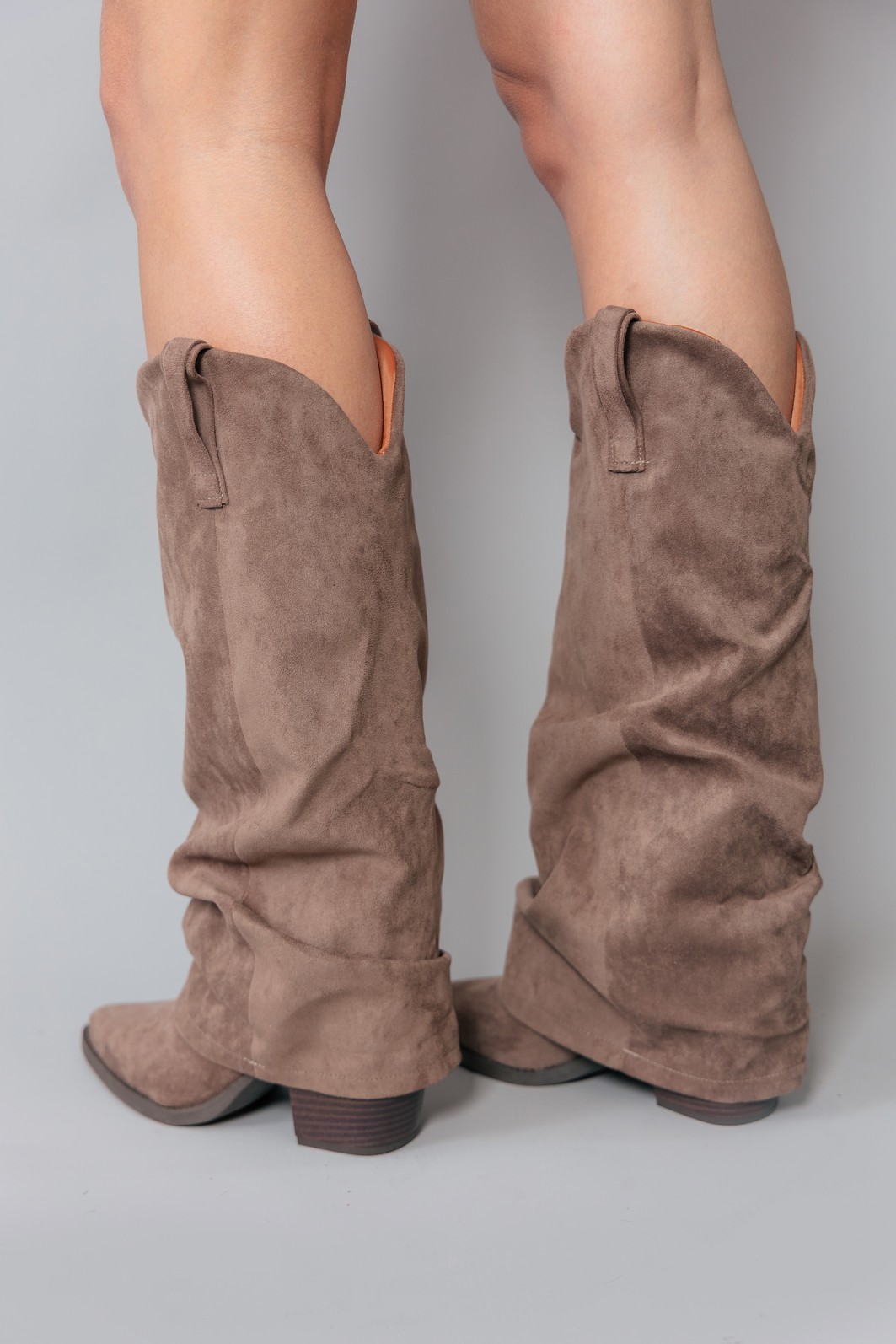 BOTA SLOUCHY SUEDE MARROM BOTA SLOUCHY SUEDE MARROM