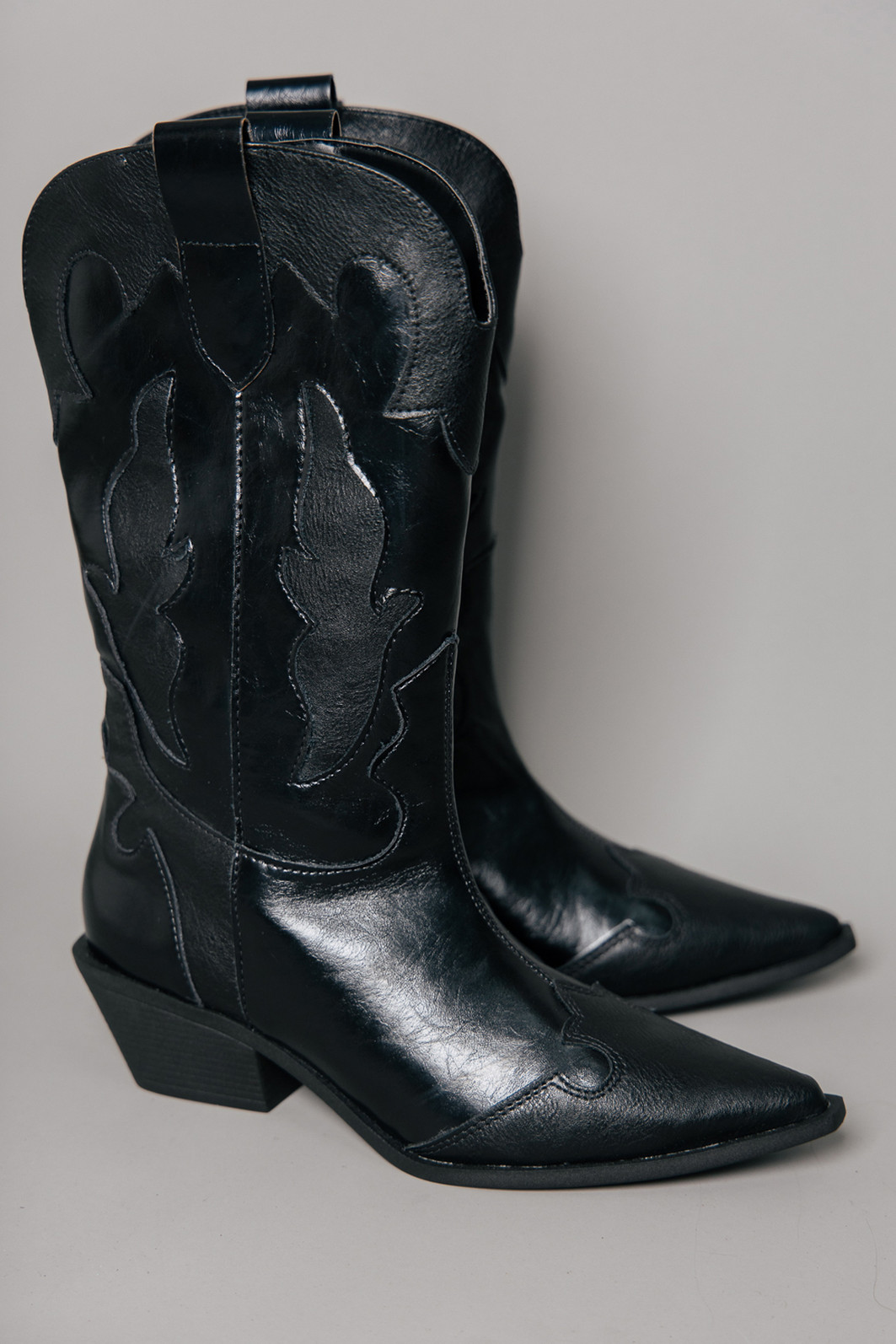 BOTA WESTERN COM BORDADO PRETA